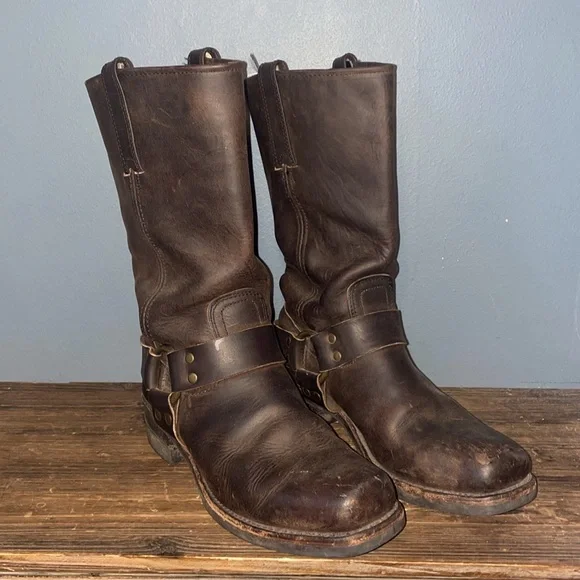 FRYE Harness 12R Brown Distressed Authentic Leather Boots - Picture 2 of 4
